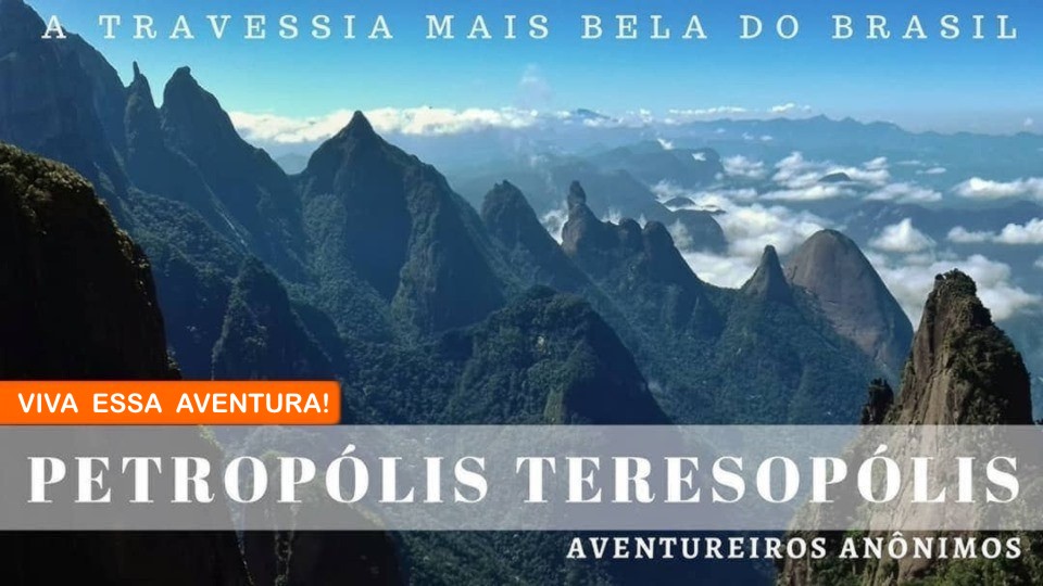 Travessia Petrópolis Teresópolis, Parque Nacional da Serra dos Órgãos. Vista a partir dos Portais de Hércules, ao fundo as montanhas Escalavrado, Dedo de Deus e Dedo de Nossa Senhora.